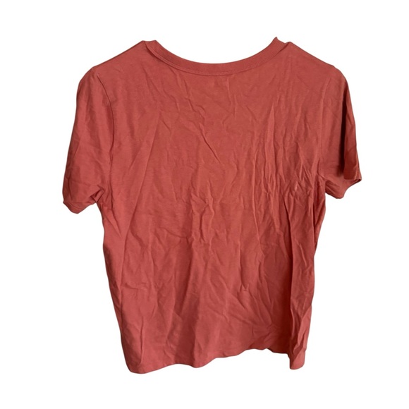 Old Navy T-Shirt - Cool Moms Club - Picture 4 of 4